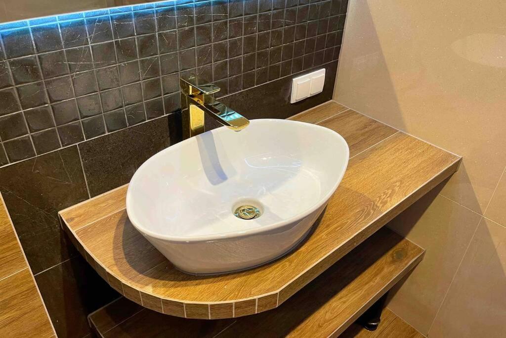 Hawaii Beach Lounge, Loft Z Jacuzzi I Tarasem - Sloneczne Tarasy W Porta Mare, Дзівнувек Екстер'єр фото